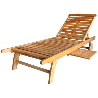Ghế tắm nắng bằng gỗ keo